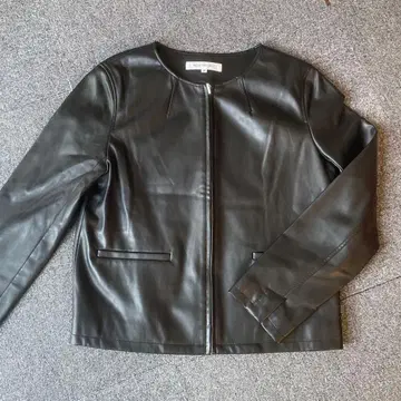 NATURAL BEAUTY BASIC 블랙 가죽 자켓 M 사이즈