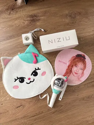 NiziU 응원봉 부채 세트 마유카