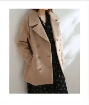 La TOTALITE 베이지 울 모사 미들 피 코트