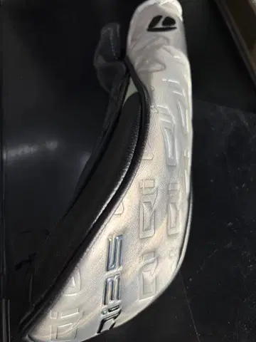 새상품급 qi35 유틸리티용 골프헤드커버