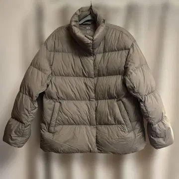 유니클로 울트라 라이트 다운 자켓 코쿤 모카 베이지 M