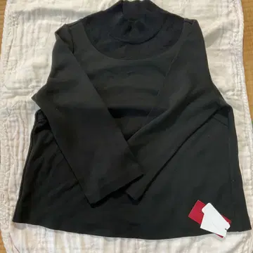 [ 미사용 ] CHRISTIAN AUJARD 블랙 터틀넥 LL