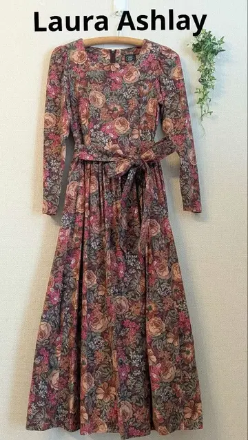 로라 애슐리, 플라워 프린트 긴팔 롱 원피스