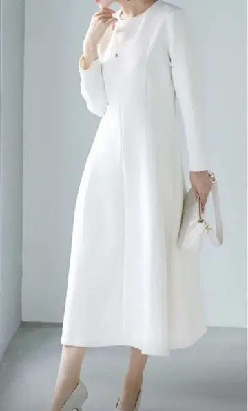 본딩 플레어 원피스 화이트 M