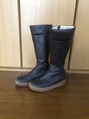 Fin 다크 브라운 롱 부츠 통굽