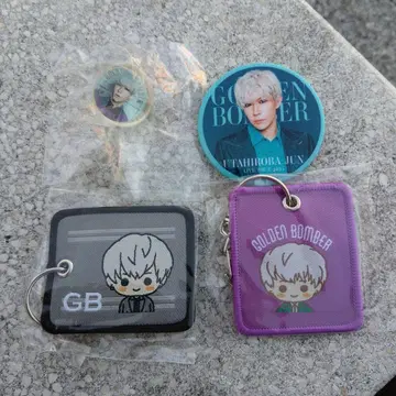 골든 폭격기 우타히로바 준 전국 투어 가챠 4점 묶음 판매