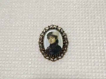 클람스코이 잊을 수 없는 여자 브로치