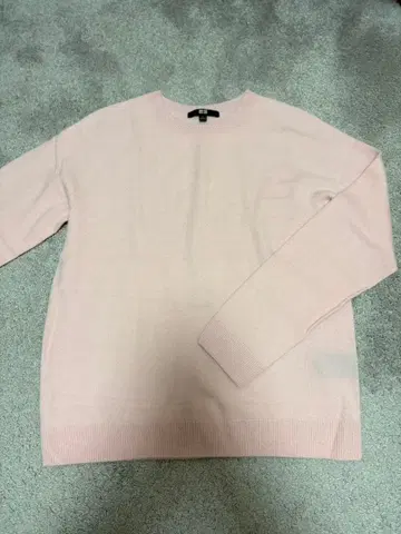 UNIQLO 3D 캐시미어 크루넥 스웨터