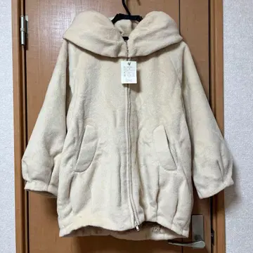 Laughter Closet 아우터