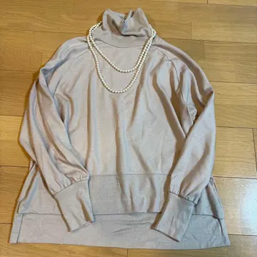 Ballsey 베이지 하이넥 울 긴팔 티셔츠