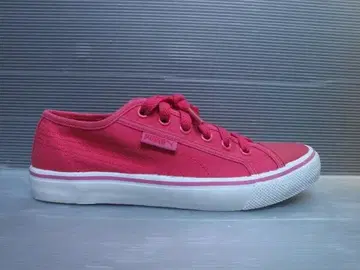 새상품 PUMA 신발 23.5cm