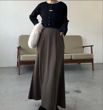 카프리슈 마쥬 플레어 맥시 스커트