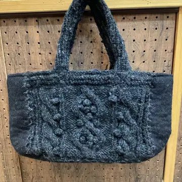 울 다크 그레이 핸드백 뜨개질 무늬