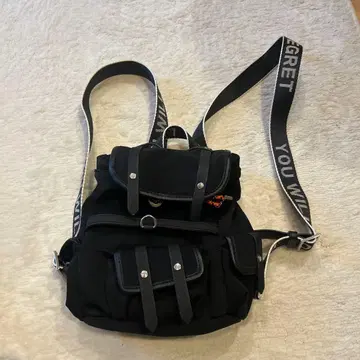 ZARA 나일론 멀티 포켓 백팩