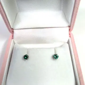 PT 에메랄드 귀걸이 플라티나 에메랄드 귀걸이