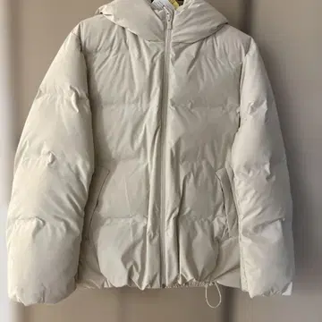 UNIQLO XL 심리스 다운 자켓 화이트 클리닝 완료