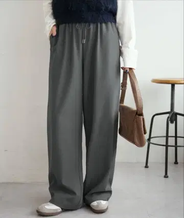 Discoat -3kg 있어 보이는! 드레이프감 이지 팬츠 MT 사이즈