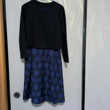 새상품급! JUNO 무릎 기장 원피스