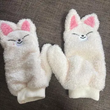 straykids 아이엔 폭시니 장갑