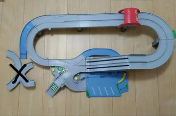 하자 있음 고속도로 시끌벅적 드라이브