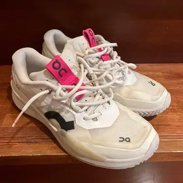 on 로저 프로 2 클레이 코트용