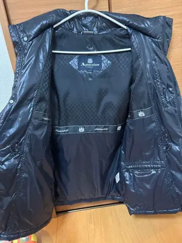 Aquascutum 블랙 다운 자켓 L
