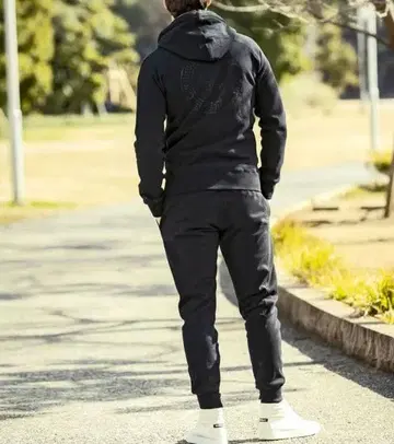 새상품 M 사이즈 셋업 큐빅 서클 로고 상하의 세트