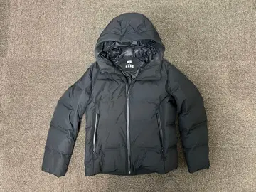 블랙 다운 자켓 후드 부착