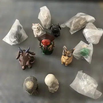 기다림 UMA 캐릭터 피규어 세트 13개 ( 6개는 미개봉 새상품 )