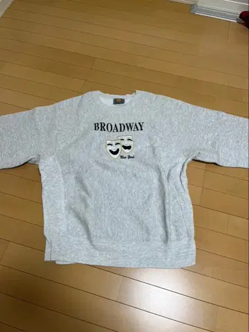 브로드웨이 마스크 디자인 맨투맨