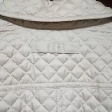 DAKS 베이지 퀼팅 자켓 새상품급