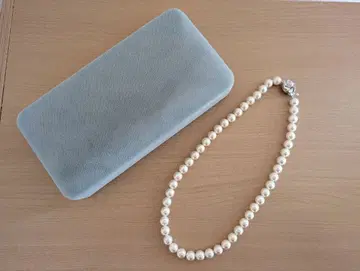 화이트 펄 목걸이 케이스 포함