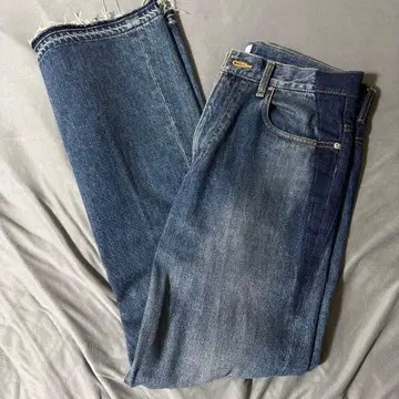 지다 플레어 데님 블루 사이즈 2