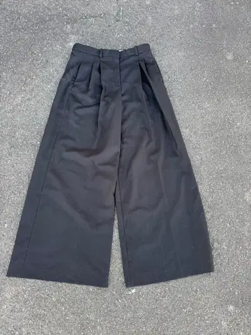 ZARA 블랙 와이드 팬츠 플리츠