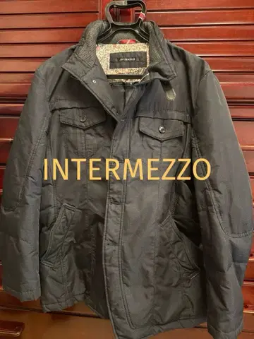 다운 자켓 밀리터리 스타일