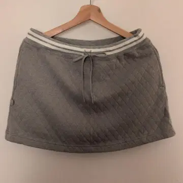 JACK BUNNY 퀼팅 스커트 그레이