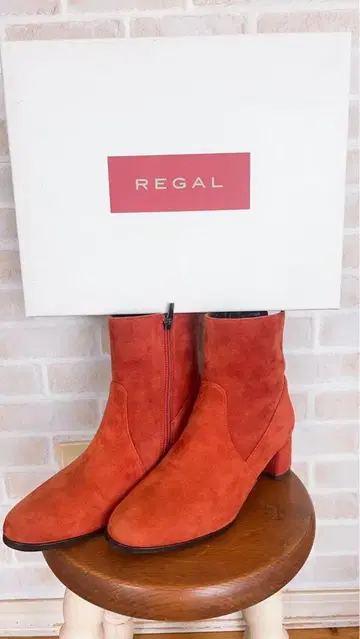 [ 새상품급 ] REGAL 오렌지 스웨이드 부티 22.5