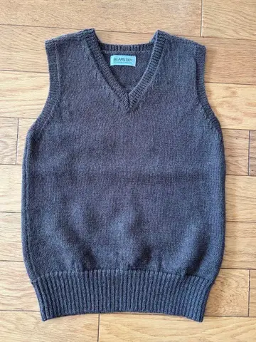 BEAMS BOY 카키 V넥 니트 베스트