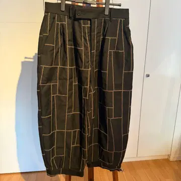 [새상품급] KLASICA 뷰티풀 와이드 테이퍼드 트라우저 팬츠 L