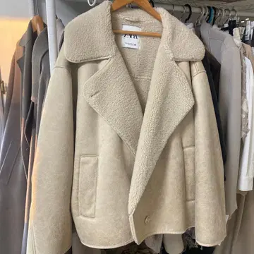 ZARA 베이지 무스탕 코트 XL 32