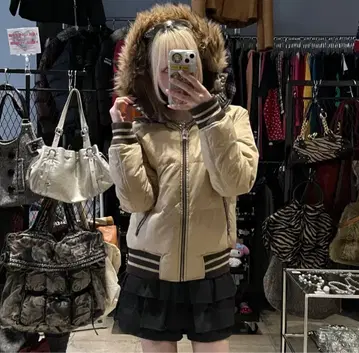 타미 베이지 브라운 퍼 다운