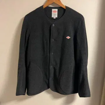 단톤 다크 그레이 플리스 자켓