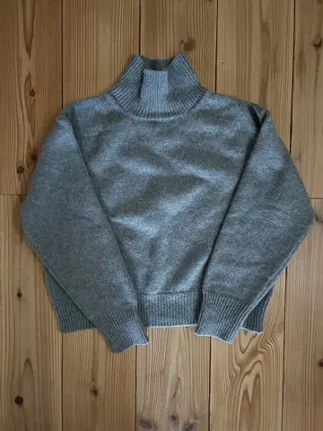 atelier naruse 그레이 터틀넥 스웨터