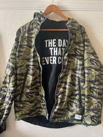 THE CRIMIE 카모플라쥬 나일론 자켓 XL 사이즈