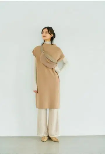 새상품급 베이지 니트 베스트 원피스