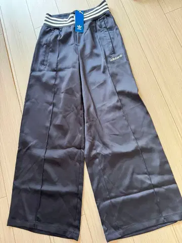 미사용 새상품 adidas 새틴 팬츠