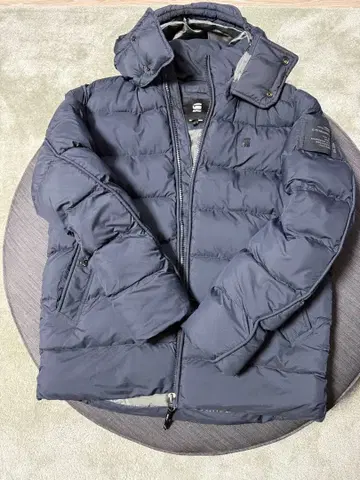 지스타 다운 자켓