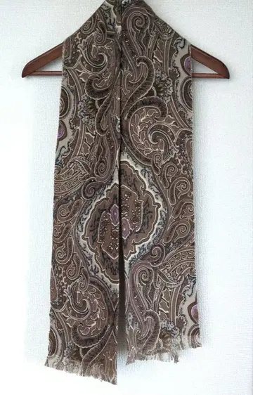 오로라 주식회사 페이즐리 무늬 브라운 스톨