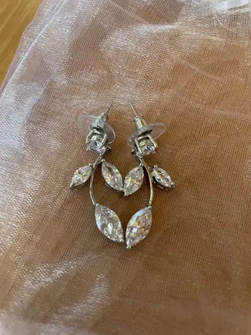 스텔라 브라이덜 리프 모티브 지르코니아 귀걸이