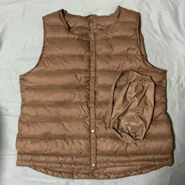 브라운 퀼팅 다운 베스트